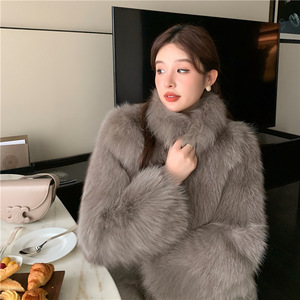Nouvelle Tendance <span class=keywords><strong>Manteau</strong></span> Monopièce en Fourrure Hiver 2026 Style Classique Col Montant Écologique Décontracté Manches Longues 3D/Stereoscopique Femme - Product Image 1