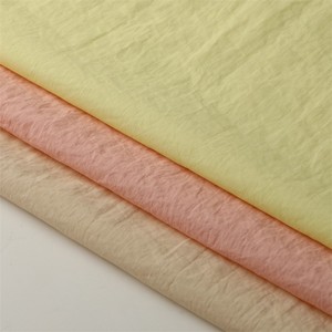 Tela de Tafetán de Nailon Crepé 260T <span class=keywords><strong>Impermeable</strong></span> 100% <span class=keywords><strong>Poliamida</strong></span> para Impermeables, Bolsos y Ropa, Suministro de Fábrica - Product Image 1