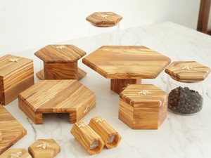 Soporte de Madera de Olivo con Forma Hexagonal de Abeja Natural para Pasteles, Postres y Magdalenas, Fiestas, Restaurantes, Cumpleaños - Product Image 6