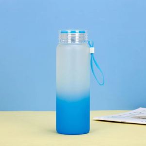 Botella de Vidrio Reutilizable Ecológica con Degradado de Color de 500 ml para Estudio de Yoga - Product Image 1