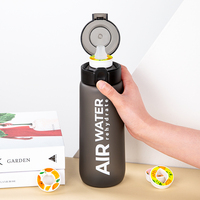 Vente en gros gobelet à saveur de fruit en plastique buvant du parfum met smaken bouteille d'eau de sport au parfum de fruit dosettes de saveur