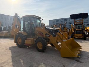 รถตักล้อยาง CAT 420F ใหม่พร้อมใช้งาน รถขุดตักที่ทนทานสำหรับงานก่อสร้าง โครงการเทศบาล และงานถนน - Product Image 1