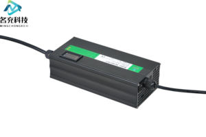 <span class=keywords><strong>Chargeur</strong></span> de batterie Li-ion haute tension 30 cellules 126V7A 900W optimisé pour monocycle, trottinette électrique, protection OTP OVP 100.8V - Product Image 4