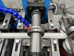 Nhiều đường kính thép mạ kẽm Con lăn màn trập hình bát giác ống cuộn tạo thành máy cho cửa trập - Product Image 4