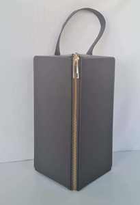 Sac de rangement pour maquillage et bijoux de voyage de qualité supérieure en cuir véritable écologique Cadeau promotionnel de luxe Capacité moyenne Fermeture éclair - Product Image 2