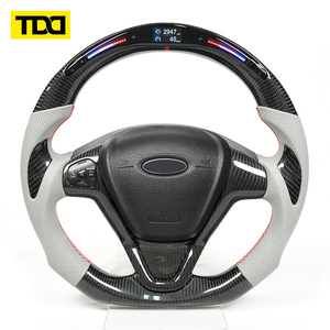 พวงมาลัยคาร์บอนไฟเบอร์แท้ TDD พร้อมไฟ LED สำหรับ Ford Focus RS - Product Image 2