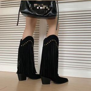 Over <span class=keywords><strong>Boots</strong></span> Chaussures pour femmes Nouvelle collection Bottes longues imperméables à la pluie pour l'extérieur Vente saisonnière sur des bottes longues - Product Image 2