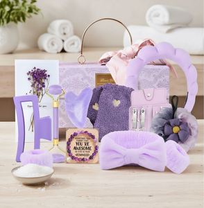 Boîte cadeau de luxe violette 11 pièces, cadeaux d'anniversaire chaleureux pour les invités, cadeau d'anniversaire pour la meilleure amie, maman - Product Image 1
