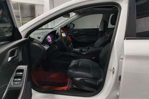 MG5 Global Early Edition Essence Compacte d'occasion Version Tech-inspired Véhicule Berline 2024 Conduite à Gauche Offre Spéciale - Product Image 4