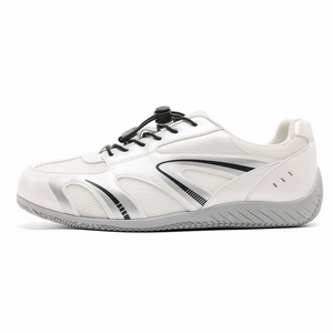 Nouvelles <span class=keywords><strong>Chaussures</strong></span> de Sport Décontractées pour Hommes 2026 – Baskets d'Entraînement en Maille pour l'Extérieur, Rehaussantes, Design Tendance - Product Image 1
