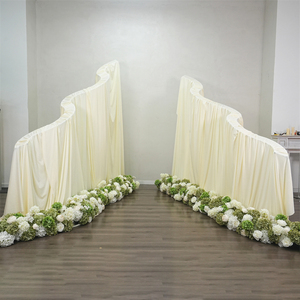 Cadre de toile de fond de mariage personnalisé pour extérieur, mur de draperie, idées de décoration de mariage, toile de fond ondulée et incurvée - Product Image 1
