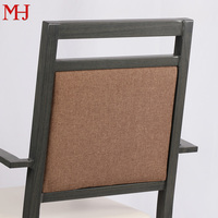 Fauteuil en alliage d'aluminium empilable résistant aux intempéries, finition grain de bois moderne, écologique, durable, fait main, démontable, pour hôtel