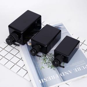 Botellas de Plástico Negras de 500 ml y 1000 ml para Loción o Jabón de Manos, Botellas de Material PET o HDEP - Product Image 1