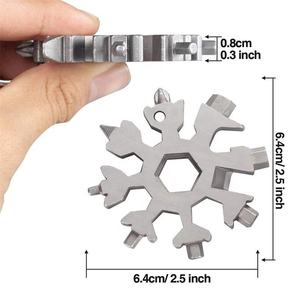 Cadeau d'affaires promotionnel de Noël <span class=keywords><strong>flocon</strong></span> de neige <span class=keywords><strong>flocon</strong></span> de neige outils multifonctions zinc personnalisé <span class=keywords><strong>flocon</strong></span> de neige porte-clés <span class=keywords><strong>multi</strong></span>-outils - Product Image 5