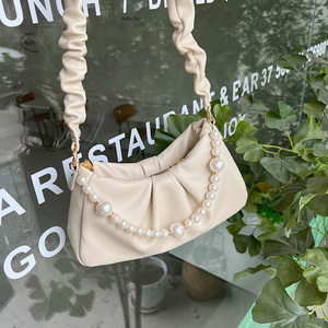 Sac à bandoulière plissé blanc cassé pour femme avec décoration de perles, collection Printemps 2024, sac sous le bras avec fermeture éclair - Product Image 3