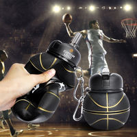 Gourde d'école pliable et innovante, pliable et écologique pour le sport d'enfants, bouteille d'eau de football en silicone personnalisée pour le basket-ball