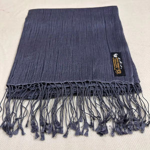 Écharpe en cachemire de soie de haute qualité pour filles, style à franges, longue, unie, rétro, vente directe d'usine, grand élégant, intemporel, chaud - Product Image 1