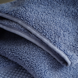 <span class=keywords><strong>Juego</strong></span> <span class=keywords><strong>de</strong></span> <span class=keywords><strong>toallas</strong></span> <span class=keywords><strong>de</strong></span> baño <span class=keywords><strong>de</strong></span> lujo para hotel <span class=keywords><strong>de</strong></span> 5 estrellas, <span class=keywords><strong>toallas</strong></span> <span class=keywords><strong>de</strong></span> mano con logotipo personalizado <span class=keywords><strong>de</strong></span> algodón egipcio 100%, proveedor a granel - Product Image 3