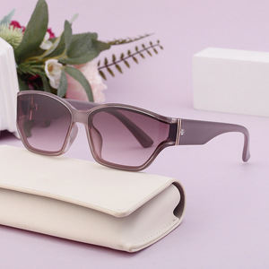 Gafas de Sol Cuadradas Modernas para Mujer, Protección UV400, Montura de PC, Lentes Negras, Estilo Cross Border FY-99202 - Product Image 4