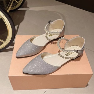 Giày cô dâu mũi nhọn đính ngọc trai kiểu dáng phẳng mùa đông cổ tích kèm túi cô dâu rỗng họa tiết nơ ngọt ngào - Product Image 2