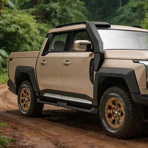 Camionnette tout-terrain à essence/essence automatique 4x4, véhicule utilitaire pour le camping, l'aventure et le transport, Z9gts, toit en alliage d'aluminium, sièges sombres - Product Image 4
