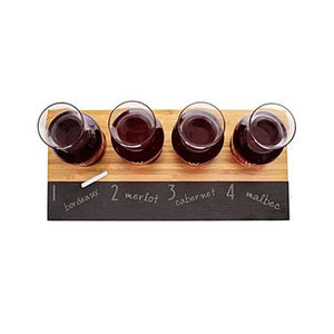 Ensemble de dégustation de vin personnalisé - Planche en bois avec tableau noir et craie - Product Image 2
