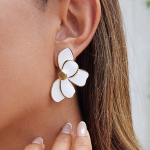 Flower <b>Stud</b> <b>Earrings</b> 18K Gold Plated Stainless Steel White Pink Green Women's Fashion Jewelry - Product Image 3