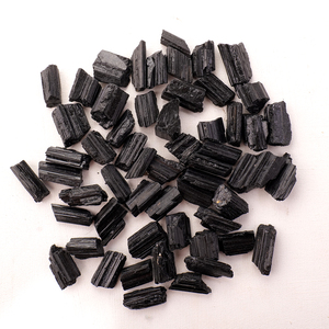 Pierre naturelle en gros, cristal brut, petite taille, tourmaline noire, spécimen minéral, pierres de guérison cristalline - Product Image 3