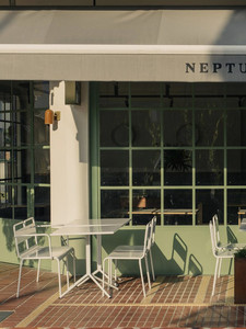 Set da Esterno in Metallo Stile Estetico <span class=keywords><strong>Crema</strong></span>, Tavolo e Sedie Comodi e Durevoli per 4 Persone, Ideale per Terrazze <span class=keywords><strong>di</strong></span> Negozi <span class=keywords><strong>di</strong></span> Tè al Latte - Product Image 3