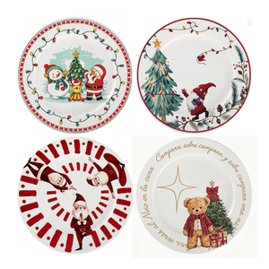 Assiette de Noël en céramique personnalisée avec motif Père Noël et sapin, vaisselle de fête décorative, livraison rapide, vente en gros - Product Image 1