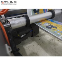 Machine d'étiquetage d'autocollant de bouteille de rouleau de bouteille semi-automatique professionnelle de haute qualité applicateur d'étiquettes de petite bouteille