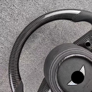 พวงมาลัยรถยนต์ทำจากคาร์บอนไฟเบอร์ประสิทธิภาพการเย็บสีขาวตัดกันพวงมาลัยสำหรับมินิ F55 F56คูเปอร์ - Product Image 6