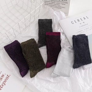 Chaussettes pour femmes de haute qualité, chaussettes mi-hautes verticales pour filles, mode printemps, fil doré et argenté, chaussettes de loisirs, chaussettes mi-hautes 2025 - Product Image 3