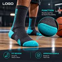 Chaussettes de sport de basketball avec renfort d'orteil, talon intégré, maille respirante, manchette graduée, rouge et blanc, amorti pour le court, ajustement de la cheville, pour équipe