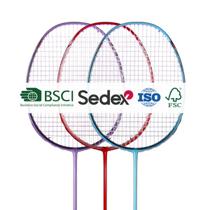 Raqueta de Bádminton Profesional de Alta Calidad en Fibra de Carbono, Técnica de Tejido, Dureza Duradera, <span class=keywords><strong>Material</strong></span> de Agarre de PU, Diseño Moderno - Product Image 4