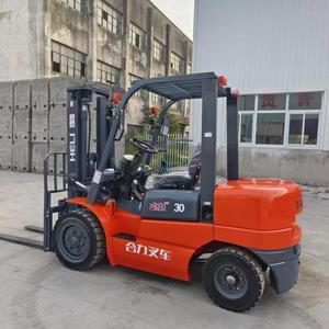 Chariot élévateur diesel d'occasion Heli H2000 30, marque chinoise, 3 mâts, 4,5 mètres - Product Image 5