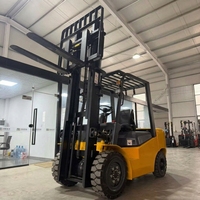 Chariot élévateur électrique WGZN 2 tonnes, batterie lithium, hauteur de levage 4000 mm, 5 m, 6 m, fiable pour la manutention sur la ligne d'assemblage des usines de pièces automobiles