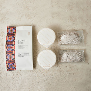 Kit de repas coréen traditionnel Damccot Pat-Kalguksu de nouilles aux haricots rouges surgelées pour 2 personnes, 4 sachets individuels, sac extérieur d'exportation - Product Image 2