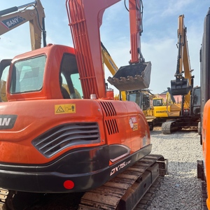 Excavadora Usada 90% Nueva de 7 Toneladas, Doosan DX75 de Segunda Mano, Excavadora Pequeña para Trabajos de Excavación, Preparación de Sitios y Cavar Zanjas - Product Image 3