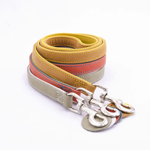 Conjunto de Correa y Collar de Cuero de Primera Capa de Lujo de Alta Gama, Collar Ajustable y Duradero para Perros, Collar Acolchado de Cuero Genuino para Mascotas - Product Image 4
