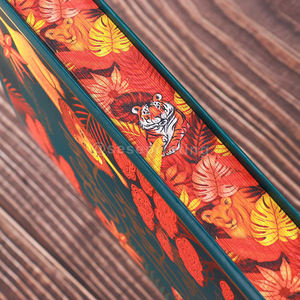 Colección de Novelas de Lujo con Encuadernación Perfecta, Estampado en Tapa Dura, Impresión Offset a Doble Cara, Sobrecubiertas y Bordes Pintados - Product Image 5