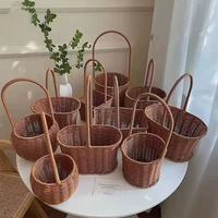 Panier de pique-nique extérieur Portable stockage décoratif pour la maison Pot de fleur tissé à la main rotin osier accompagnant panier-cadeau Floral