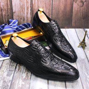 2026 <b>Extravagant</b> Large-sized Floral Pointed Toe Slip-On Breathable Lightweight Anti-Slip Moccasin Gommino Shoes Spring Autumn - Product Image 4