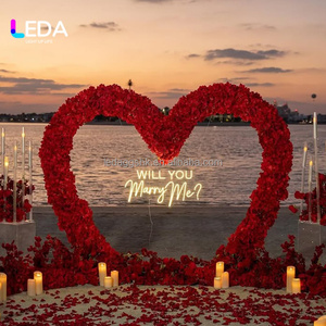 Arche de fleurs en soie LEDA personnalisée de 7 pieds, faite à la main, pour décoration de mariage, toile de fond artificielle en forme de cœur rose pour scène de fête de mariage - Product Image 1