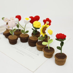 Fiori all'uncinetto fatti a mano da 10 cm: rose, girasoli, tulipani, margherite e cuori <span class=keywords><strong>in</strong></span> <span class=keywords><strong>vaso</strong></span> per decorazioni domestiche - Product Image 2