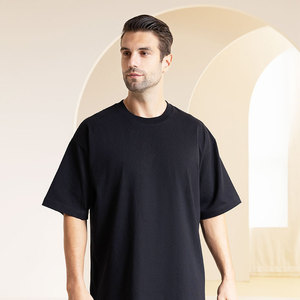 Kaos Katun Tebal 300g untuk Pria dan Wanita dalam Warna <span class=keywords><strong>Solid</strong></span>, Leher Bulat Oversize, Lengan Pendek, Longgar dan Model Off-the-Shoulder - Product Image 2