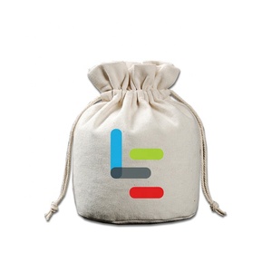Bolsas de muselina de algodón calico de alta calidad con cordón de fondo redondo, con impresión de logotipo - Product Image 1