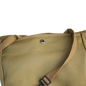 Sac à dos Shero en toile imperméable style Musette Fielag, inspiré des sacs de la Seconde Guerre mondiale (WWII), en promotion - Product Image 3