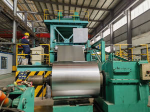 Bobina de Galvalume Recubierta Resistente a la Intemperie AZ121-Z150, Totalmente Endurecida, de Alta Resistencia para Revestimiento y Fachadas Exteriores - Product Image 3