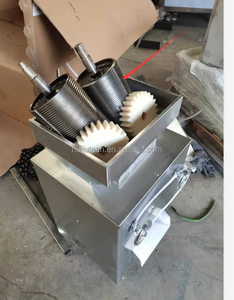 Nueva Máquina Industrial de Alta Eficiencia y Durabilidad para Triturar Nueces, 220V, Acero Inoxidable, Capacidad de 200kg/h para Cacahuates y Anacardos - Product Image 5